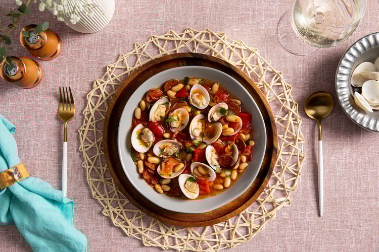 P01 Clam, Chorizo and White Bean Stew-web